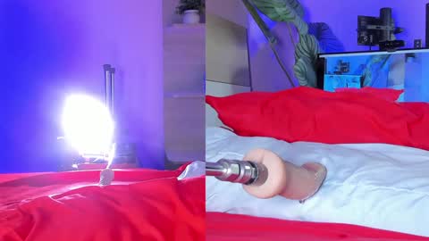 Snapshot of eva_blondee chatting on 12/31/24, 12:46 Eva online show from 12/31/24, 12:46