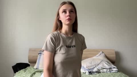 Eva Calvin online show from 10/01/25, 04:40