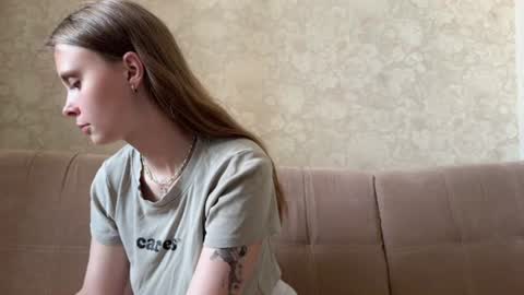 Snapshot of eva_calvin chatting on 06/25/26, 05:12 Eva Calvin online show from 06/25/26, 05:12