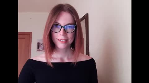 Snapshot of eva_cutesmile chatting on 10/01/25, 02:23 Eva online show from 10/01/25, 02:23