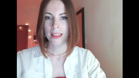 Snapshot of eva_cutesmile chatting on 10/20/25, 07:47 Eva online show from 10/20/25, 07:47