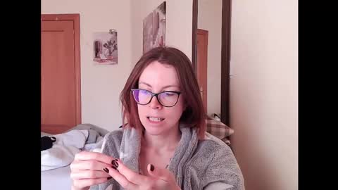 Snapshot of eva_cutesmile chatting on 03/05/26, 11:39 Eva online show from 03/05/26, 11:39