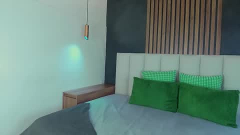 EVA DAEMON  online show from 01/19/26, 11:47