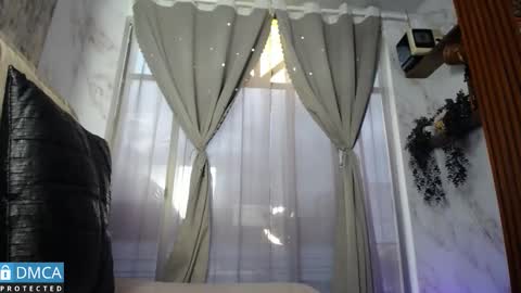 eva delight online show from 09/15/25, 11:10