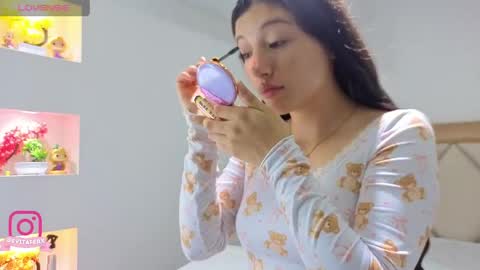 Eva online show from 04/22/26, 10:06