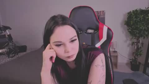 Eva  online show from 02/09/26, 05:50