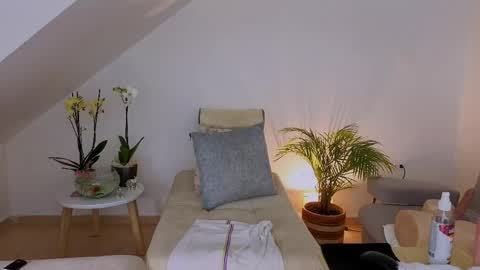 Snapshot of eva_fox43 chatting on 05/15/26, 01:45 eva_fox43 online show from 05/15/26, 01:45