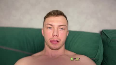 Eva and Iron online show from 04/11/26, 09:41