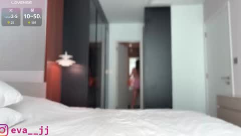 Free toy control in pvt online show from 02/06/26, 02:49