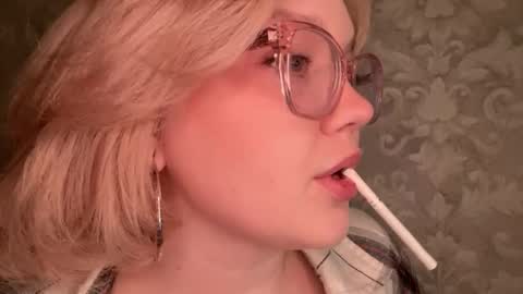 eva_kittenn online show from 09/09/25, 11:04