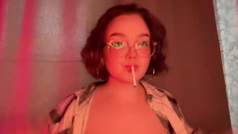 eva_kittenn online show from 11/15/25, 11:40