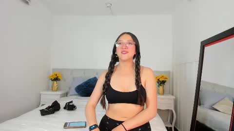 Snapshot of eva_mark chatting on 06/22/26, 11:40 Eva online show from 06/22/26, 11:40