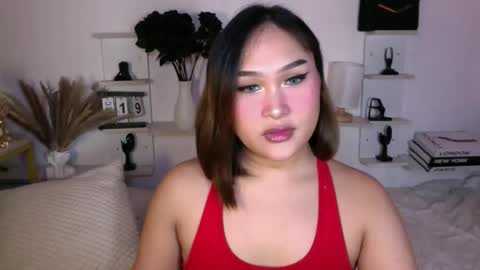 Queen Eva Mazikeen online show from 12/19/25, 06:37