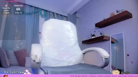 eva_monet online show from 10/09/25, 03:32