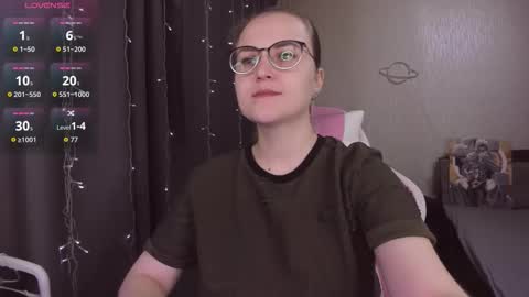 Eva online show from 11/18/25, 10:31