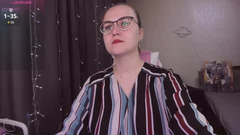 Eva online show from 11/19/25, 10:26