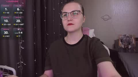 Eva online show from 11/20/25, 10:48