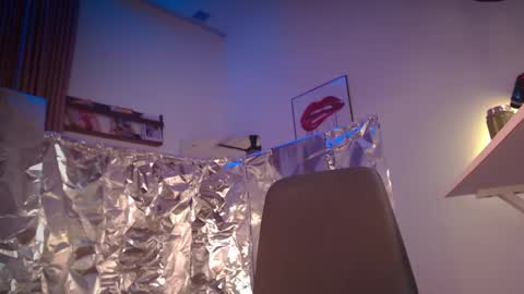 Snapshot of eva_quagmire chatting on 02/24/25, 07:30 Eva online show from 02/24/25, 07:30