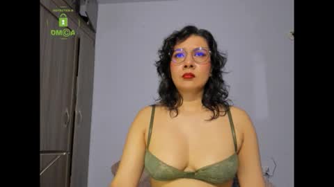 Snapshot of eva_rain01 chatting on 06/10/26, 09:35 Eva online show from 06/10/26, 09:35