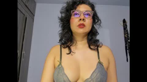 Snapshot of eva_rain01 chatting on 07/27/26, 10:39 Eva online show from 07/27/26, 10:39