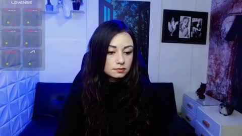 Eva online show from 11/21/25, 02:27