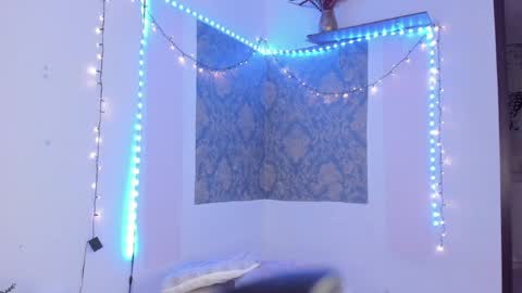 Eva  online show from 04/07/26, 10:05