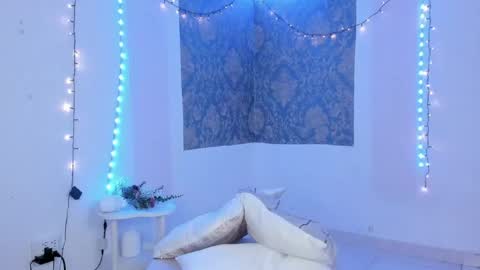 Eva  online show from 04/19/26, 10:03