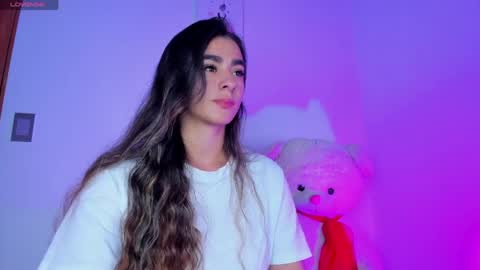 Eva Shinee online show from 04/22/26, 11:06