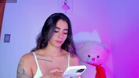 Eva Shinee online show from 04/23/26, 12:29