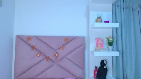 Eva Sin online show from 12/04/25, 11:13