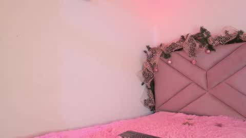 Eva Sin online show from 12/18/25, 11:11