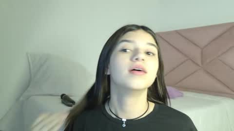 Snapshot of eva_sin18 chatting on 05/15/26, 11:01 Eva Sin online show from 05/15/26, 11:01