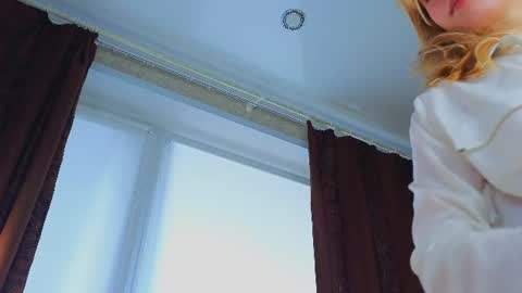 Snapshot of eva_sinn chatting on 08/01/26, 09:08 Hi there i am Eva and i wish create a nice community with you so join my Ticket Show for more pleasure online show from 08/01/26, 09:08