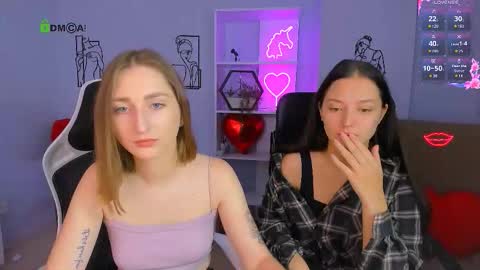 Snapshot of eva_smiith_ chatting on 10/17/25, 05:43 Eva online show from 10/17/25, 05:43