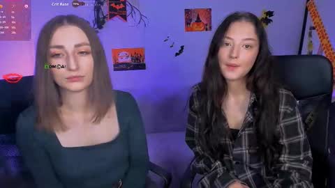 Snapshot of eva_smiith_ chatting on 10/21/25, 06:36 Eva online show from 10/21/25, 06:36