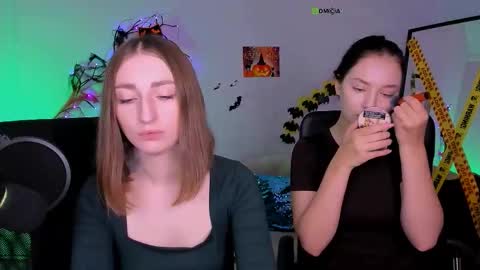 Snapshot of eva_smiith_ chatting on 10/23/25, 06:13 Eva online show from 10/23/25, 06:13