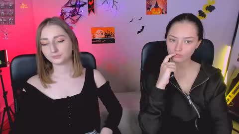 Snapshot of eva_smiith_ chatting on 10/31/25, 07:20 Eva online show from 10/31/25, 07:20