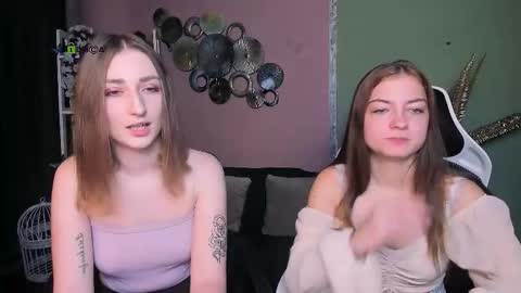 Snapshot of eva_smiith_ chatting on 11/27/25, 06:48 Eva online show from 11/27/25, 06:48