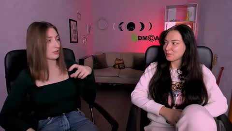 Snapshot of eva_smiith_ chatting on 12/18/25, 06:41 Eva online show from 12/18/25, 06:41