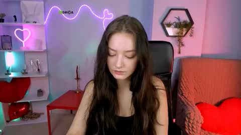 Snapshot of eva_smiith_ chatting on 02/05/26, 06:51 Eva online show from 02/05/26, 06:51