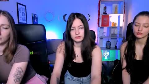 Snapshot of eva_smiith_ chatting on 02/26/26, 06:45 Eva online show from 02/26/26, 06:45