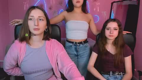 Eva online show from 04/21/26, 05:47