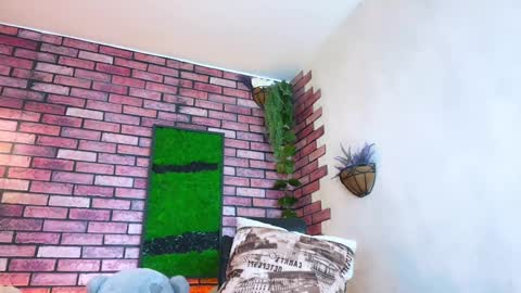 Snapshot of eva_starxxxxx chatting on 01/14/25, 12:43 Eva online show from 01/14/25, 12:43
