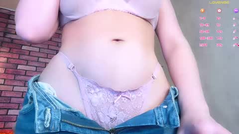 Snapshot of eva_starxxxxx chatting on 02/15/25, 04:14 Eva online show from 02/15/25, 04:14
