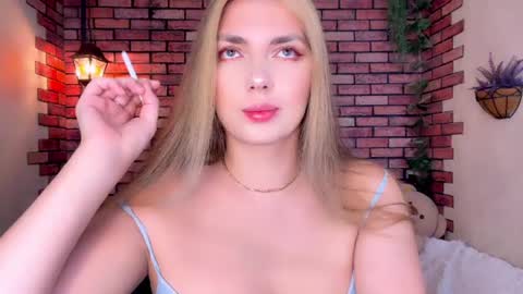 Snapshot of eva_starxxxxx chatting on 08/04/26, 08:11 Eva online show from 08/04/26, 08:11