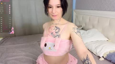 Snapshot of eva_suun chatting on 02/19/26, 03:13 Eva online show from 02/19/26, 03:13