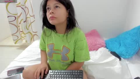 Estefania online show from 01/26/25, 04:51