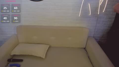 Hi Im Eva new here online show from 12/05/25, 03:41