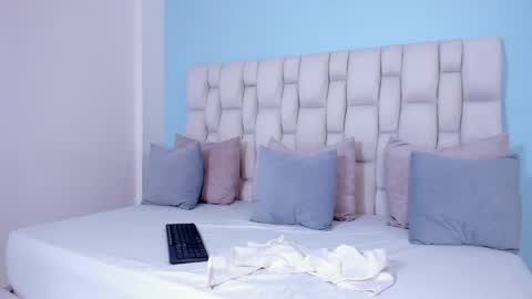 Snapshot of evaa__rose_ chatting on 06/06/26, 08:24 Eva online show from 06/06/26, 08:24