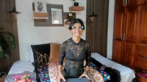 Snapshot of evaa_campbell chatting on 06/06/26, 02:11 Eva online show from 06/06/26, 02:11